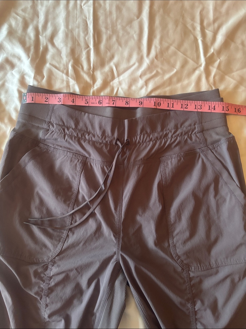 Women’s Drawstring active capri Pants - Picture 2 of 6